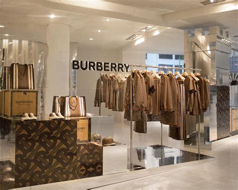 Burberry returns